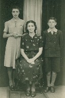 pict81.jpg [128x193]